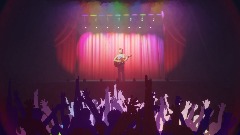 Jim gets booked at the wrong venue